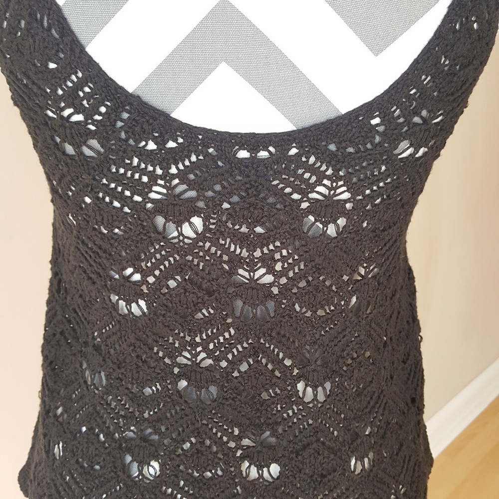 AE Tank Top - Picture 3 of 7